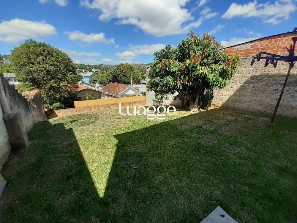 Casa, 4 quartos, 186 m² - Foto 1