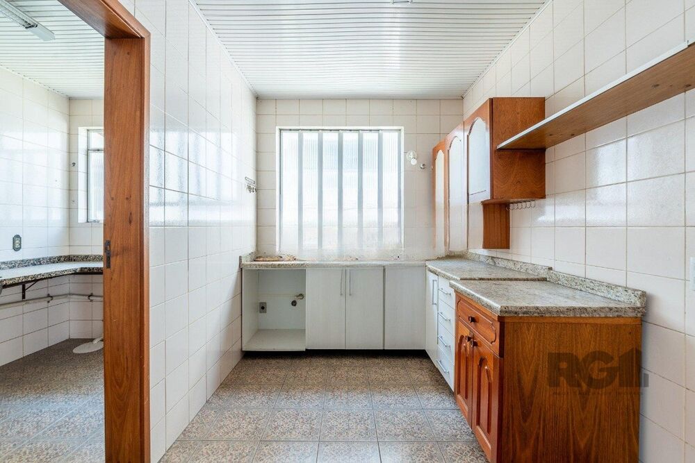 Casa à venda com 6 quartos, 535m² - Foto 2