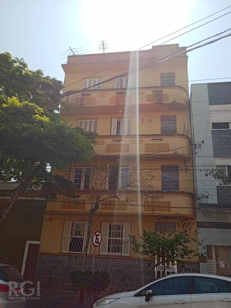 Apartamento à venda com 3 quartos, 104m² - Foto 2