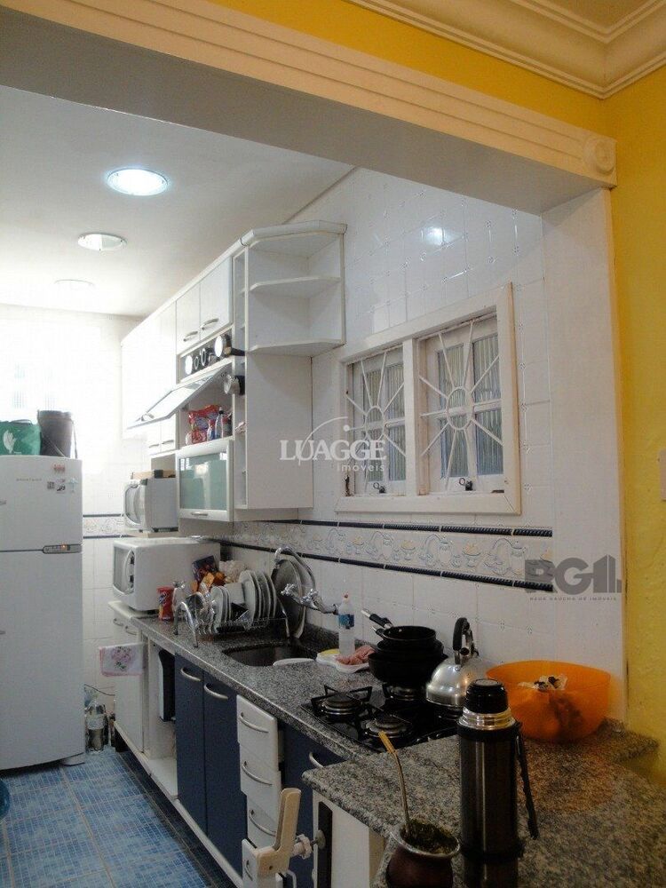 Casa à venda com 2 quartos, 172m² - Foto 2
