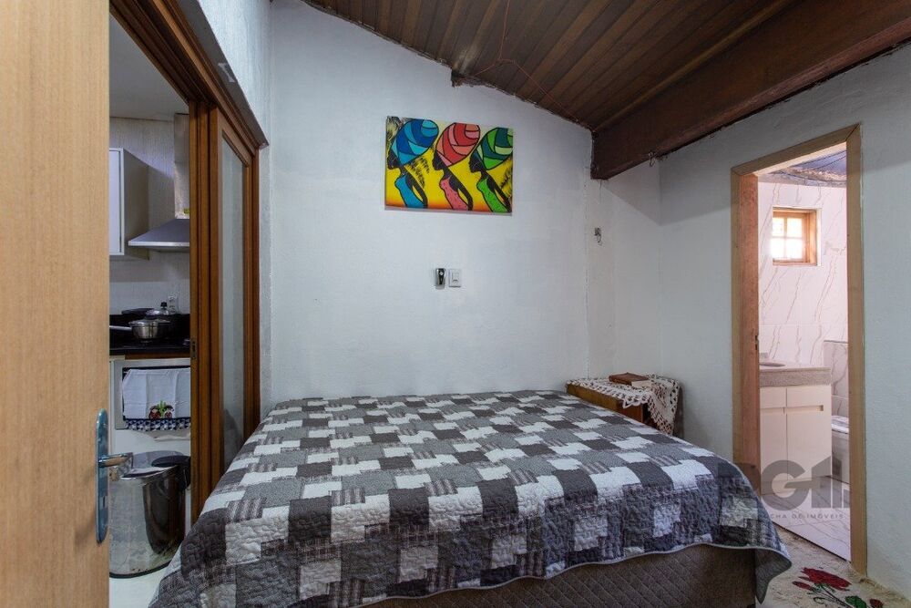 Casa de Condomínio à venda com 4 quartos, 225m² - Foto 2