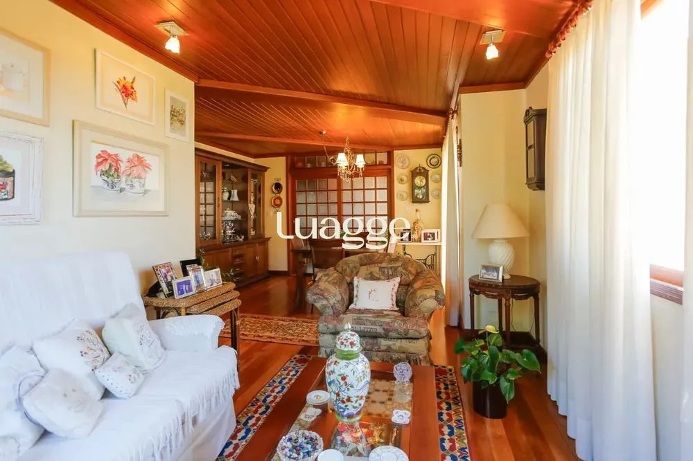 Casa, 3 quartos, 298 m² - Foto 2