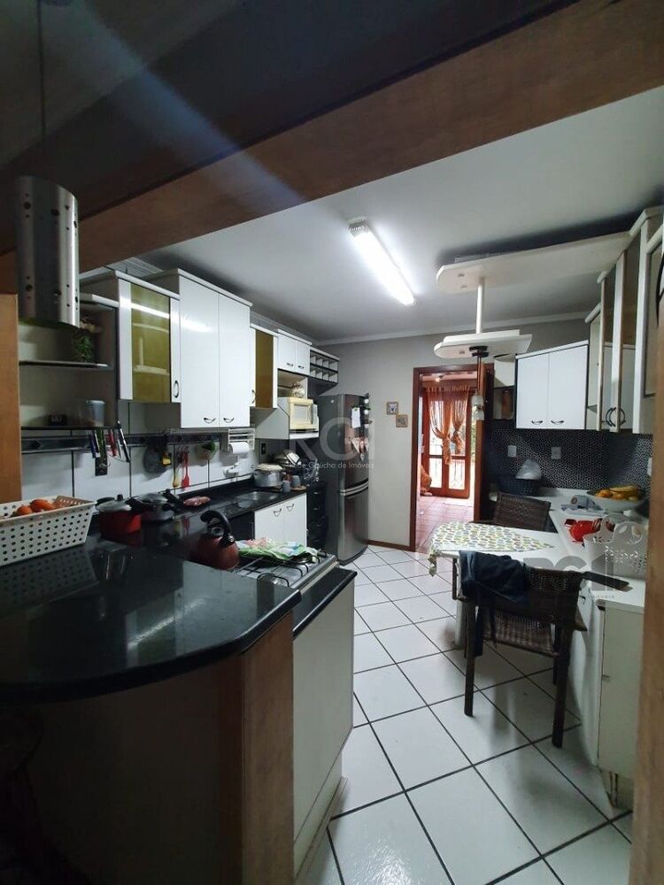 Casa de Condomínio para alugar com 3 quartos, 233m² - Foto 3
