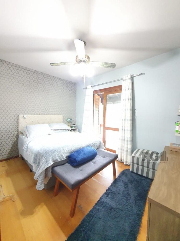 Casa de Condomínio para alugar com 3 quartos, 233m² - Foto 4
