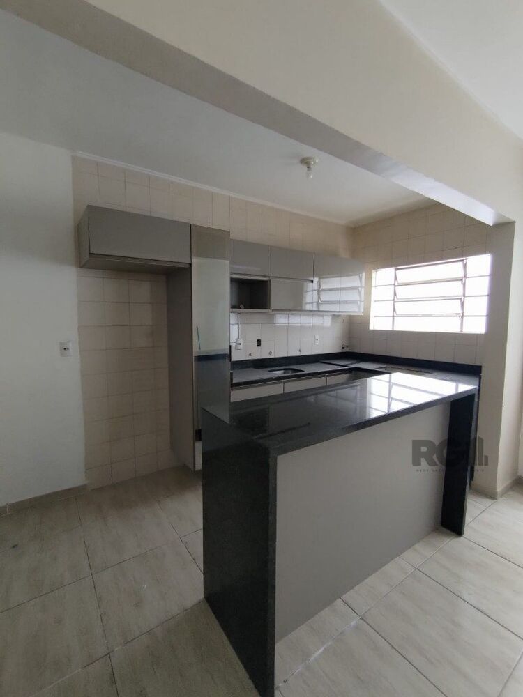 Apartamento à venda com 2 quartos, 64m² - Foto 2