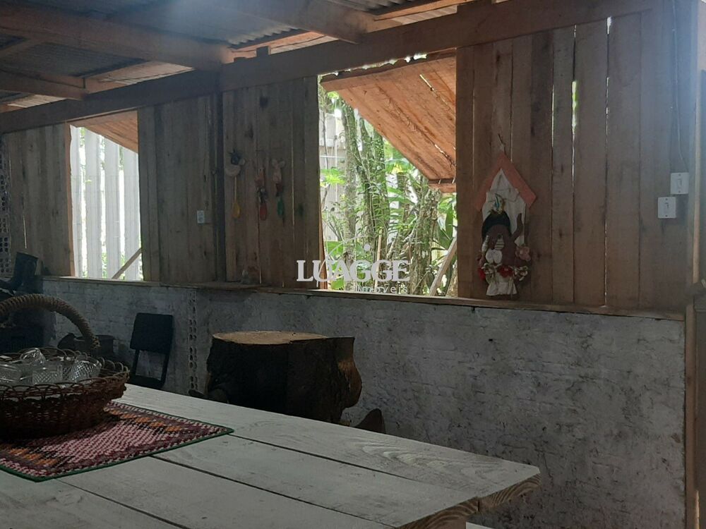 Chácara à venda com 2 quartos, 1802m² - Foto 2