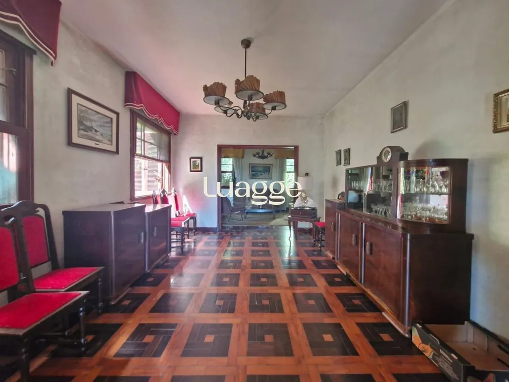 Casa, 4 quartos, 351 m² - Foto 1
