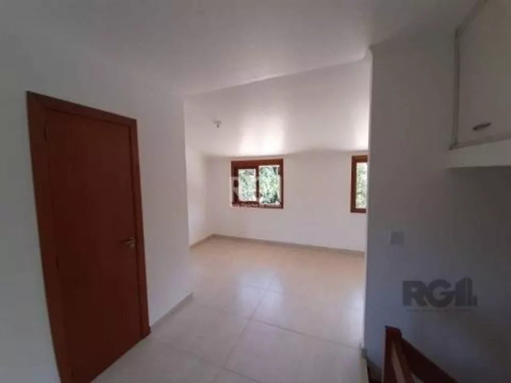 Casa à venda com 3 quartos, 188m² - Foto 2