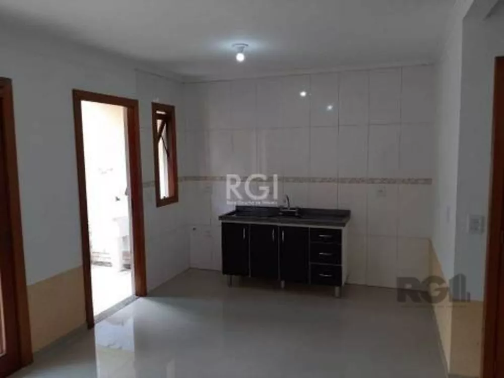 Casa à venda com 3 quartos, 188m² - Foto 4