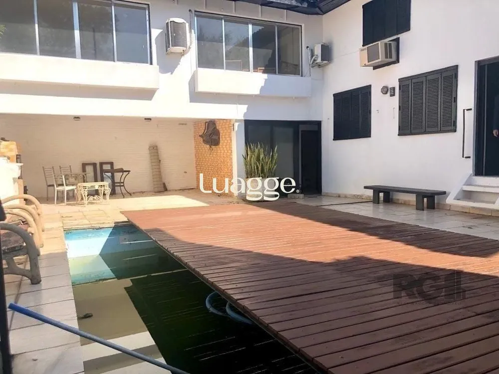 Casa, 4 quartos, 309 m² - Foto 1