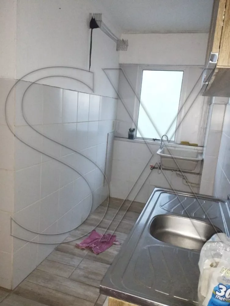 Apartamento à venda com 2 quartos, 43m² - Foto 2