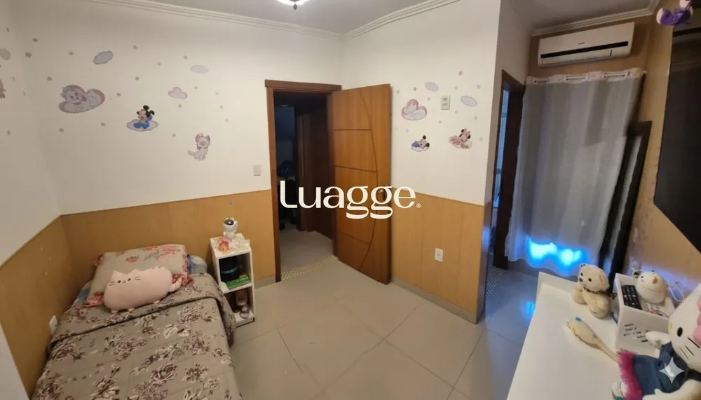 Casa, 5 quartos, 151 m² - Foto 1