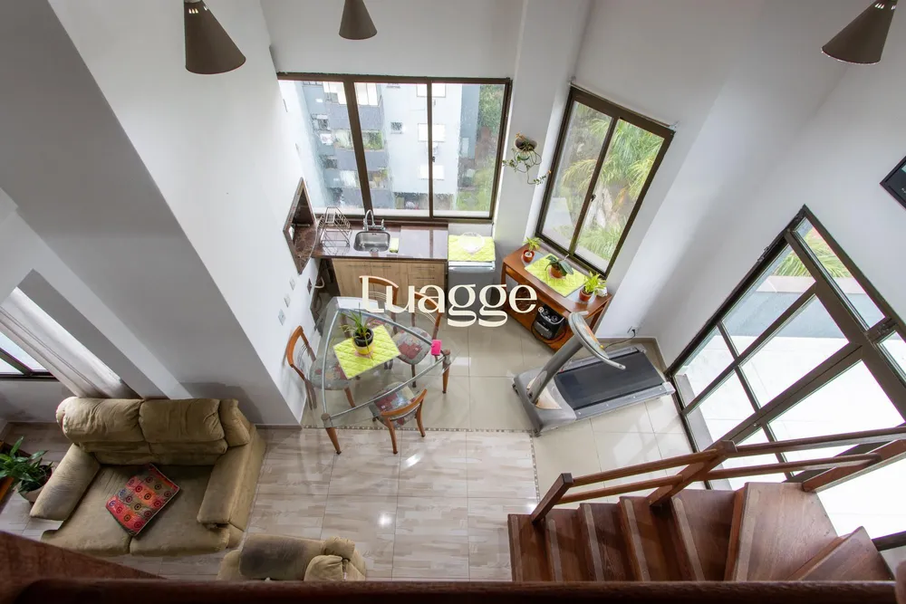 Casa, 6 quartos, 119 m² - Foto 1