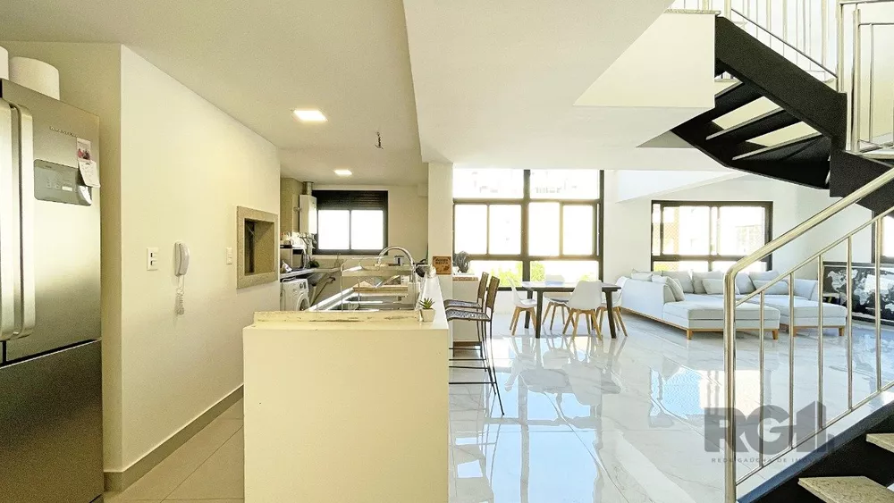 Apartamento à venda com 4 quartos, 181m² - Foto 2