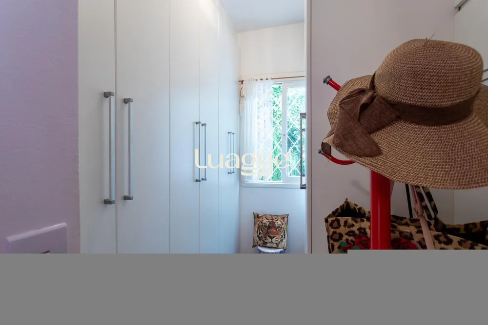 Casa, 5 quartos, 184 m² - Foto 1