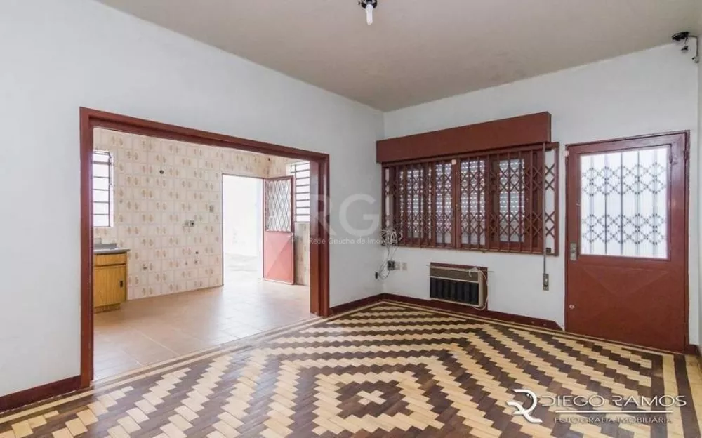 Casa à venda com 5 quartos, 335m² - Foto 1