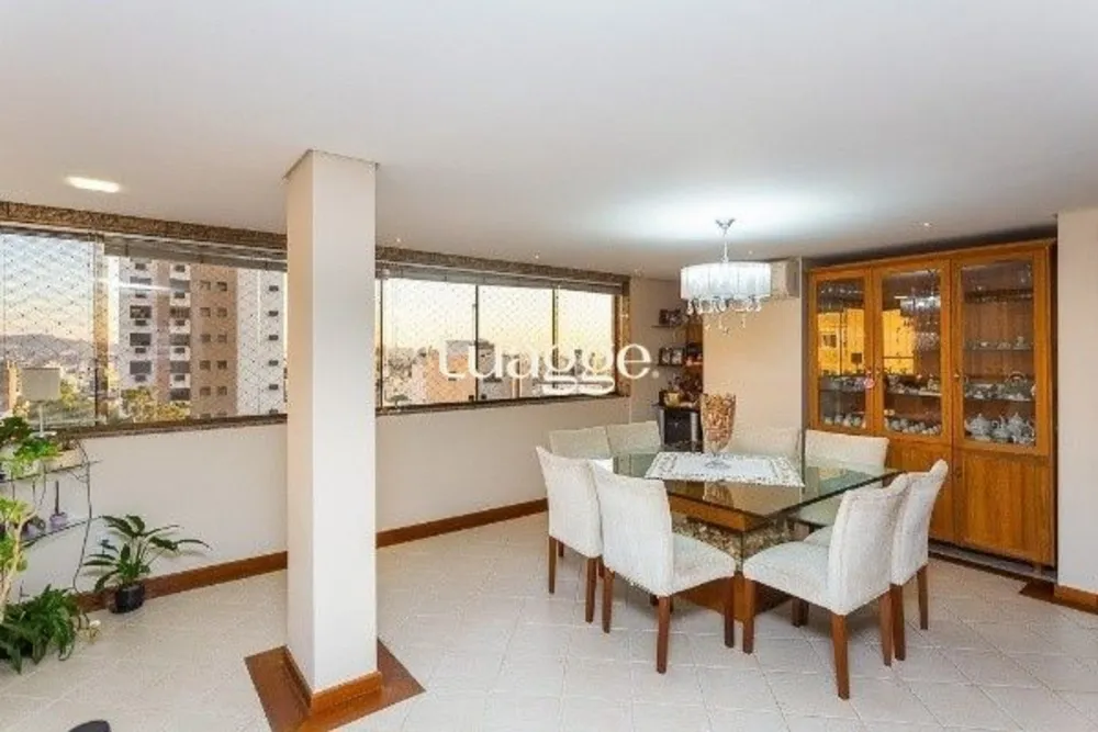 Cobertura, 3 quartos, 330 m² - Foto 1