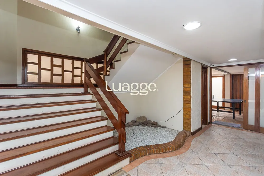 Cobertura, 3 quartos, 239 m² - Foto 1