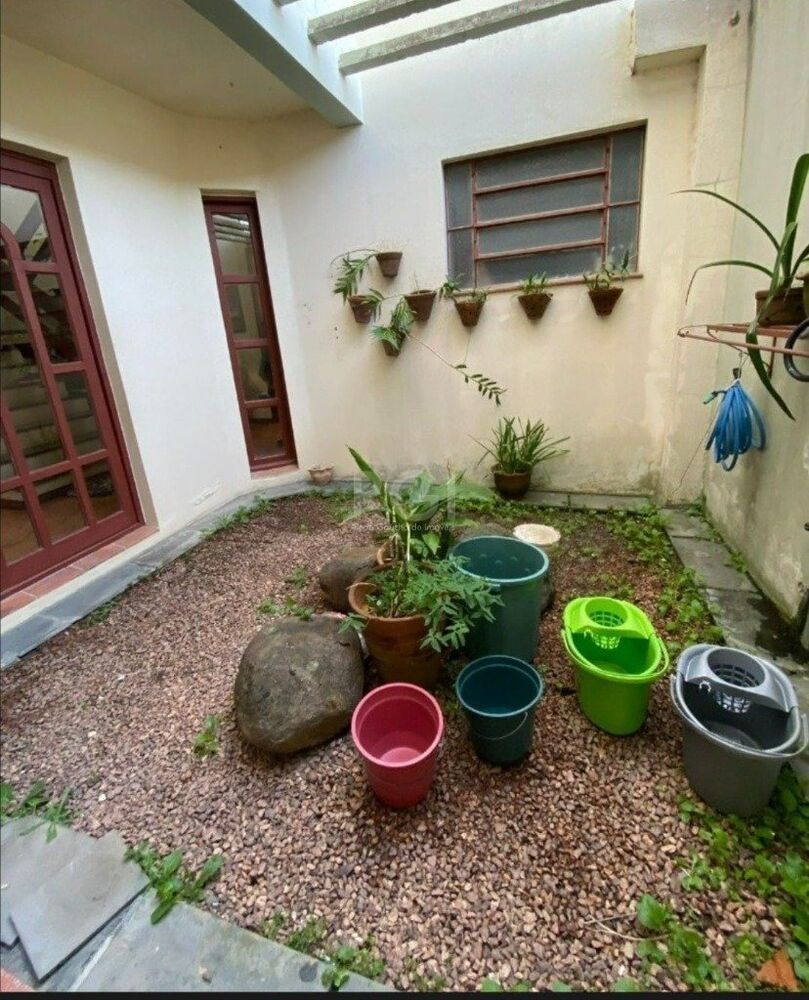 Casa à venda com 4 quartos, 260m² - Foto 3