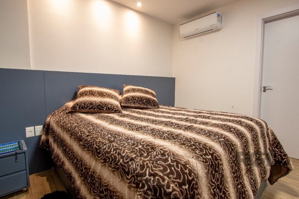 Apartamento à venda com 2 quartos, 87m² - Foto 4
