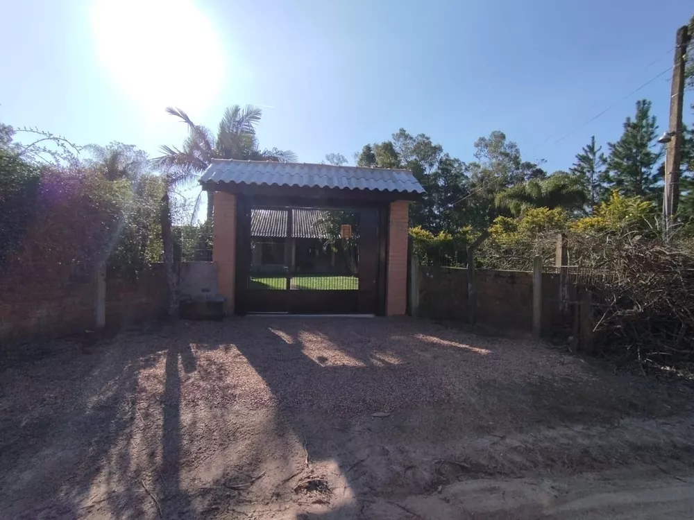 Casa à venda com 3 quartos, 149m² - Foto 2