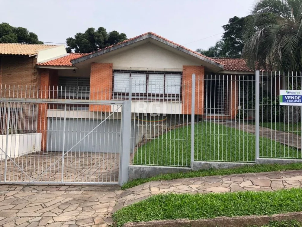 Casa à venda com 4 quartos, 382m² - Foto 1