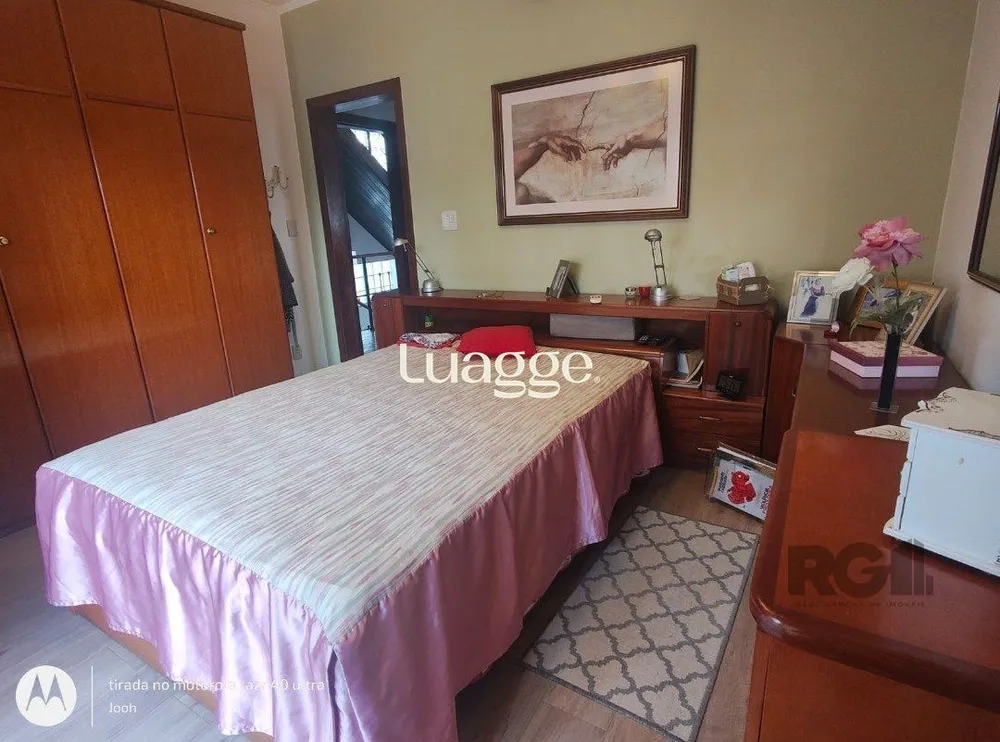 Casa, 4 quartos, 245 m² - Foto 1