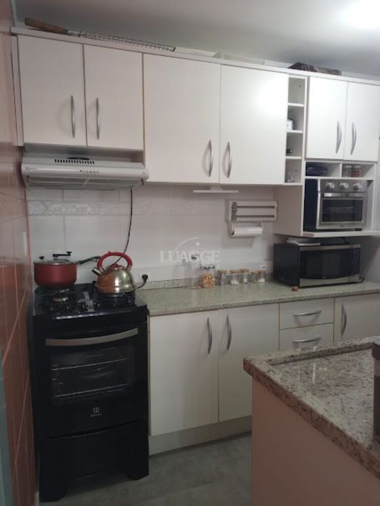 Apartamento à venda com 2 quartos, 72m² - Foto 3