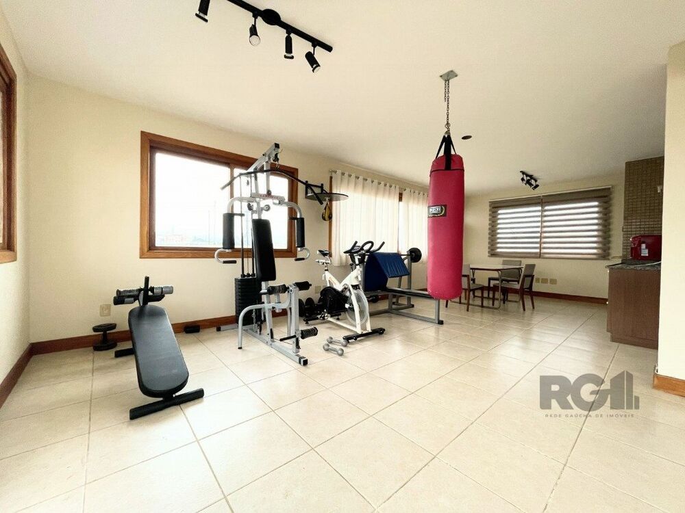 Cobertura para alugar com 3 quartos, 250m² - Foto 2