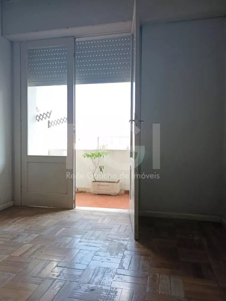 Apartamento à venda com 3 quartos, 106m² - Foto 2