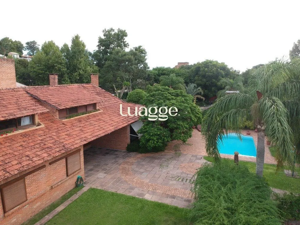 Casa, 5 quartos, 419 m² - Foto 1