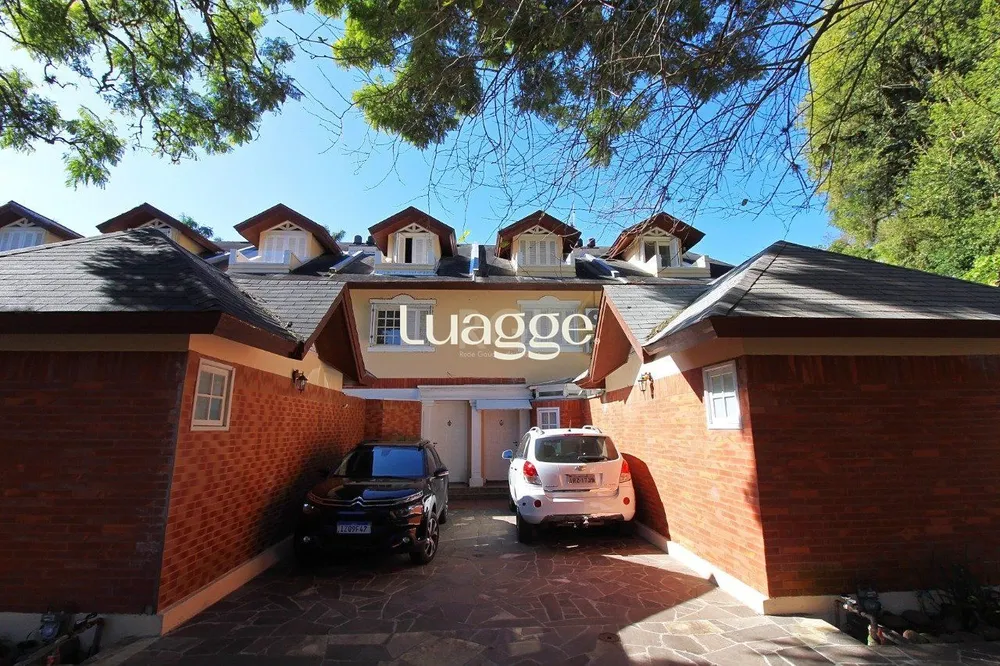 Casa, 6 quartos, 225 m² - Foto 2