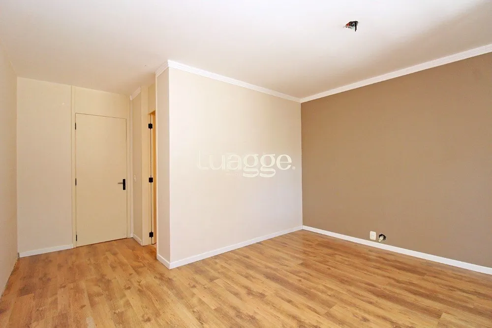 Casa, 6 quartos, 225 m² - Foto 3