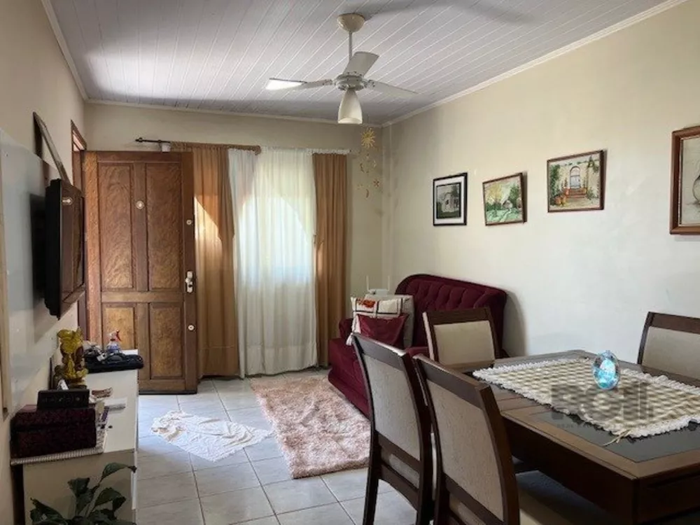 Casa à venda com 2 quartos, 53m² - Foto 4