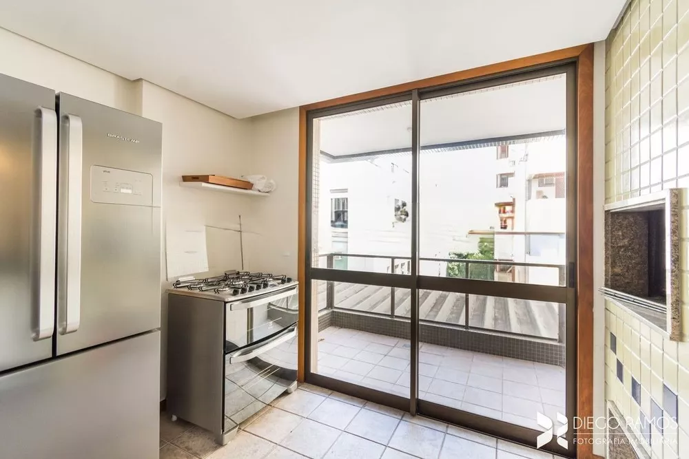 Apartamento à venda com 3 quartos, 94m² - Foto 3