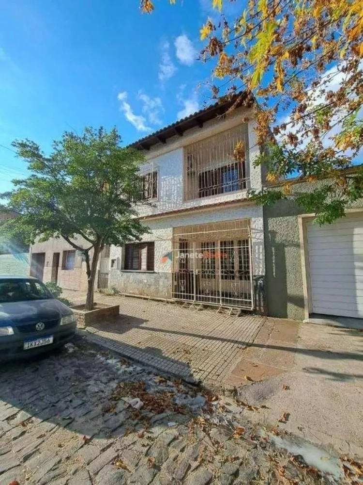 Casa à venda com 5 quartos, 203m² - Foto 2