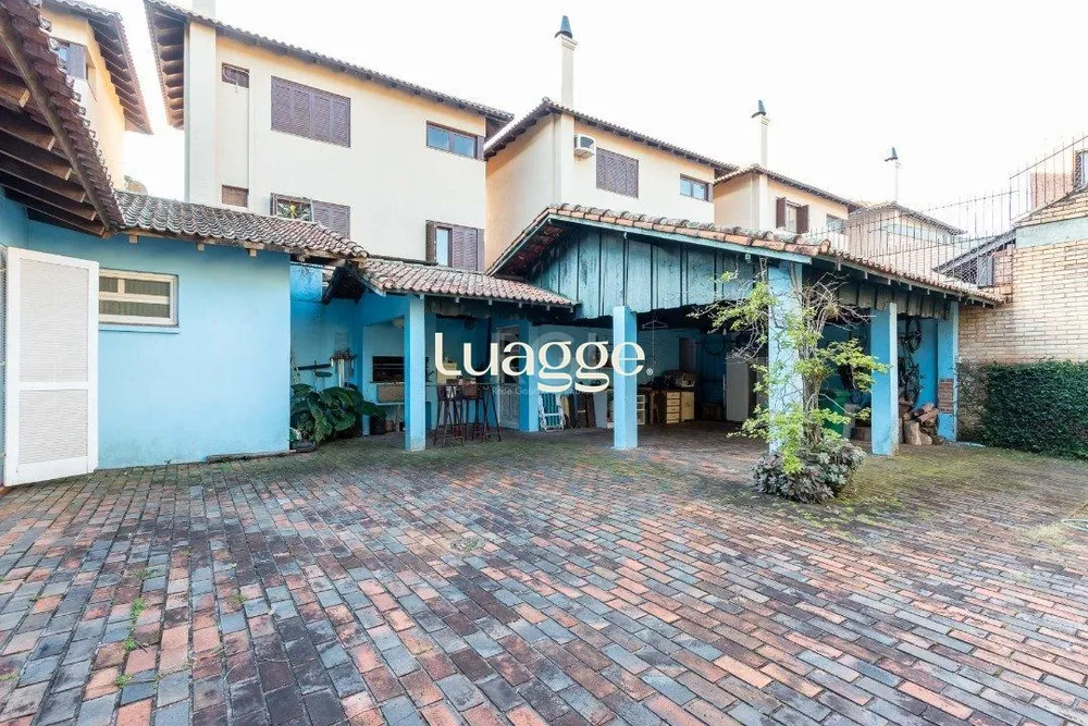 Casa, 4 quartos, 293 m² - Foto 1