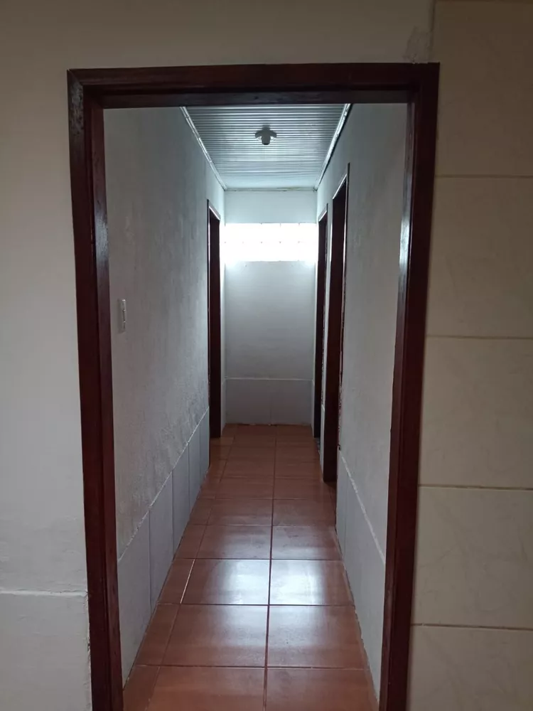 Casa à venda com 2 quartos, 79m² - Foto 4