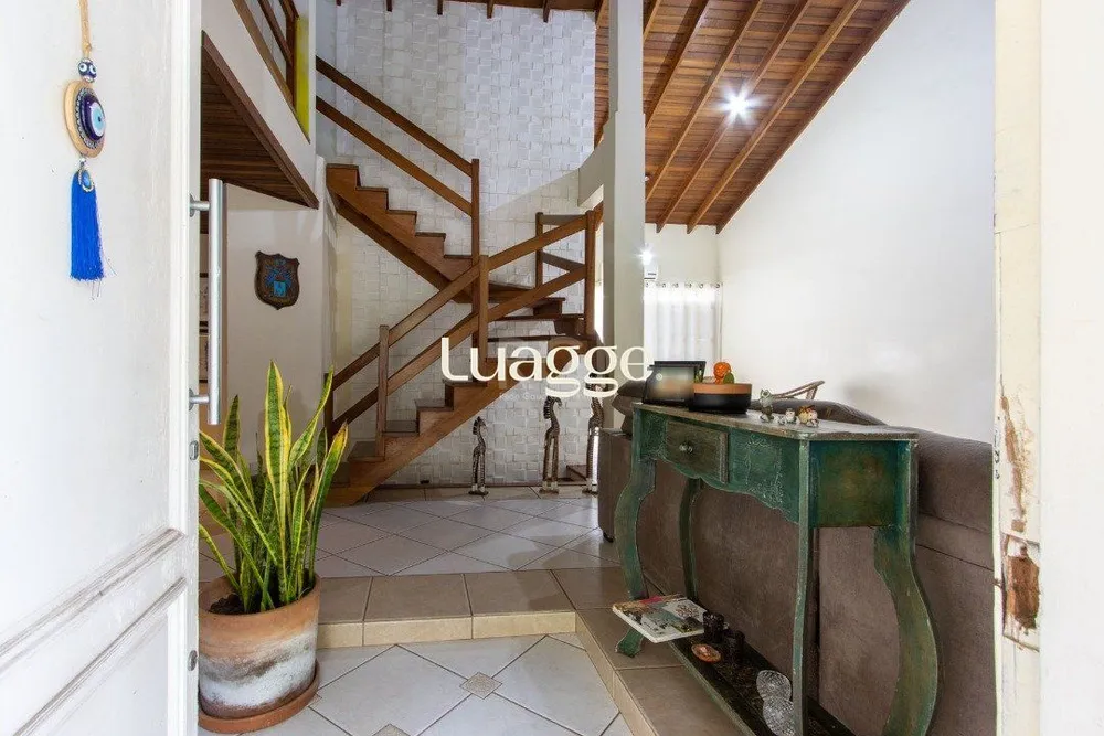 Casa, 4 quartos, 351 m² - Foto 4