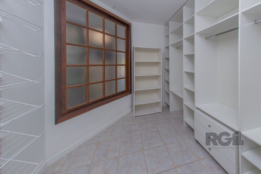 Casa à venda com 3 quartos, 249m² - Foto 7