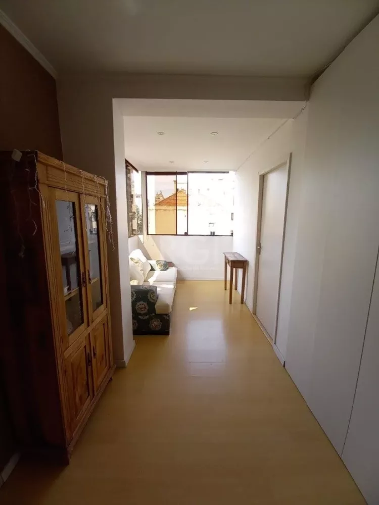 Apartamento à venda com 2 quartos, 70m² - Foto 3