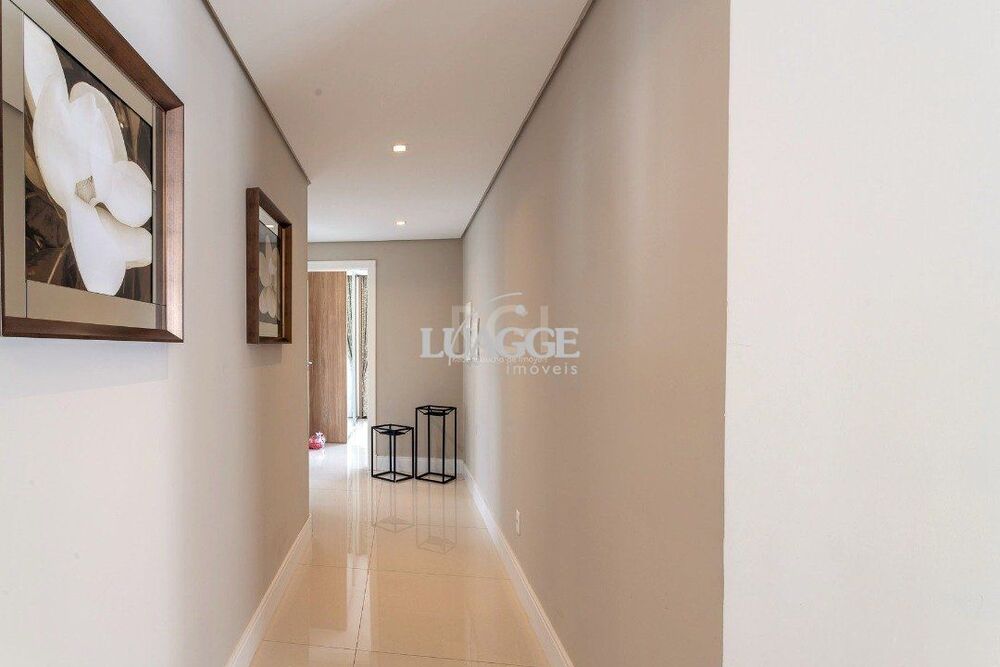 Casa de Condomínio à venda com 4 quartos, 521m² - Foto 2