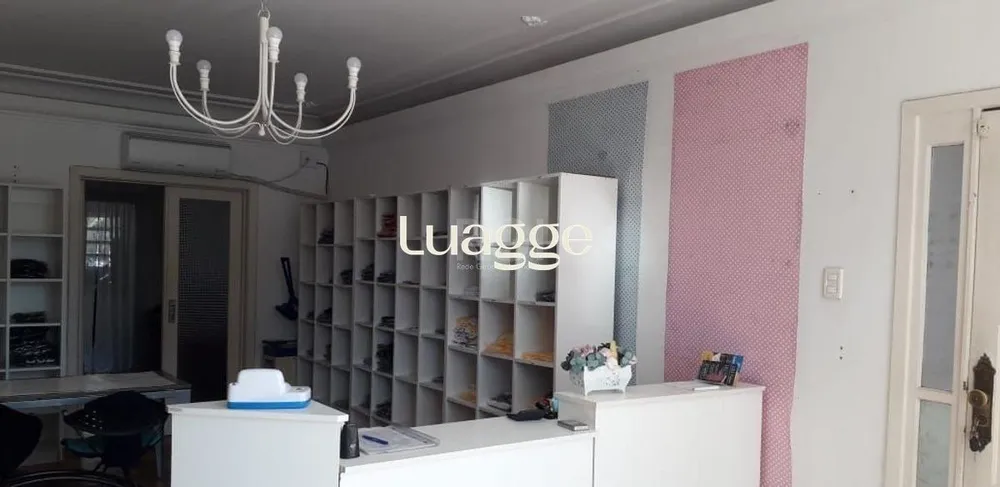 Casa, 4 quartos, 251 m² - Foto 1
