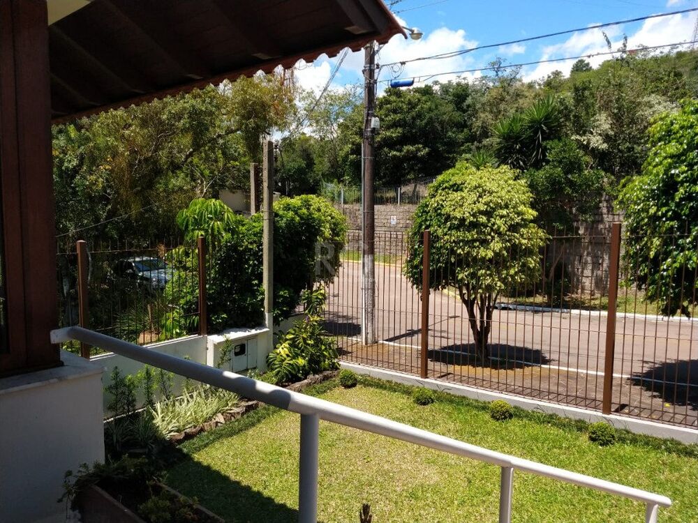 Casa de Condomínio à venda com 5 quartos, 400m² - Foto 2