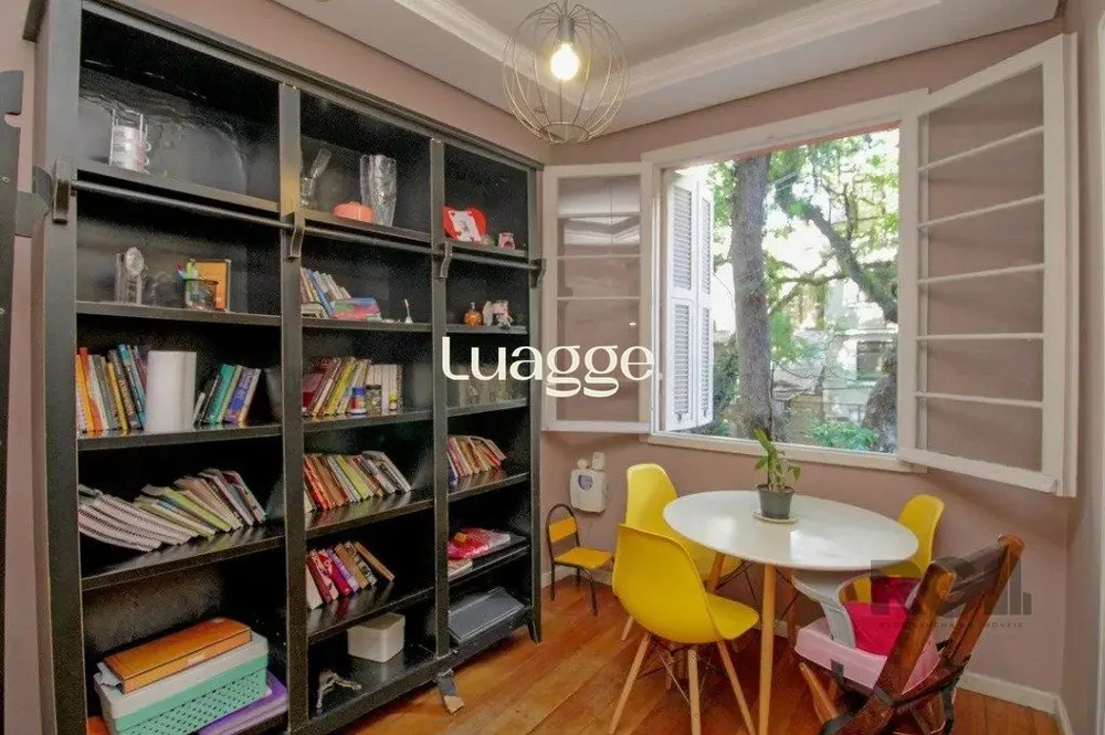 Casa, 4 quartos, 126 m² - Foto 1