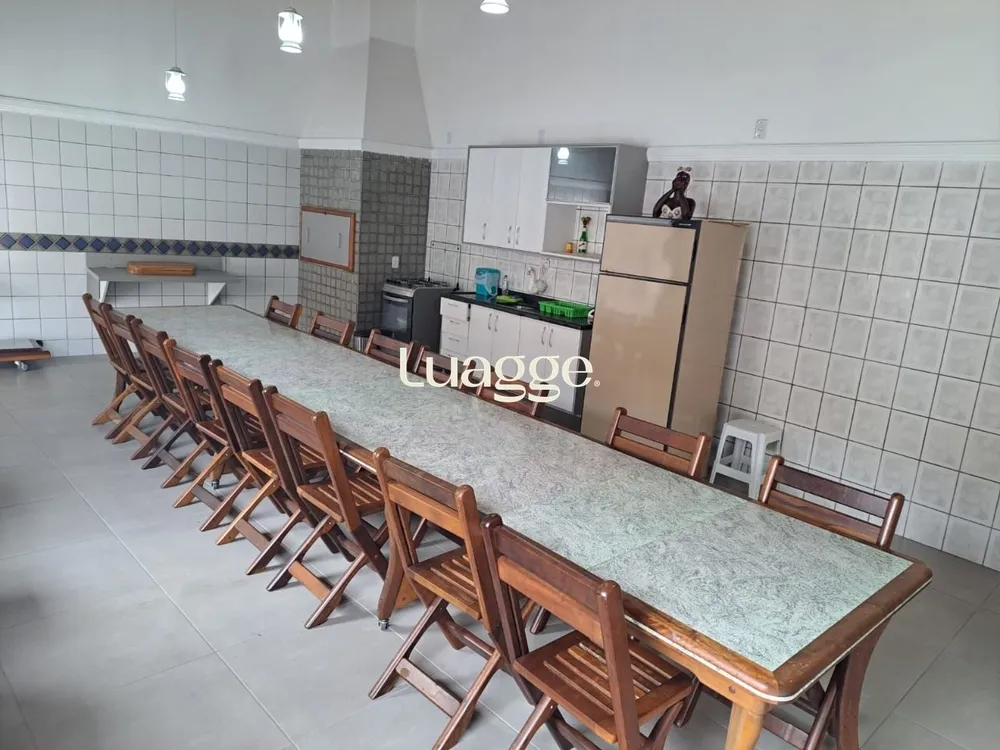 Casa, 4 quartos, 330 m² - Foto 1