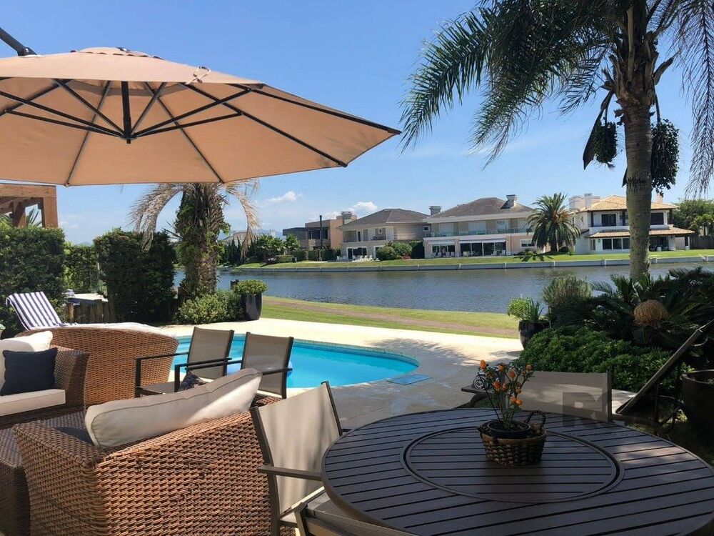 Casa de Condomínio à venda com 4 quartos, 409m² - Foto 4