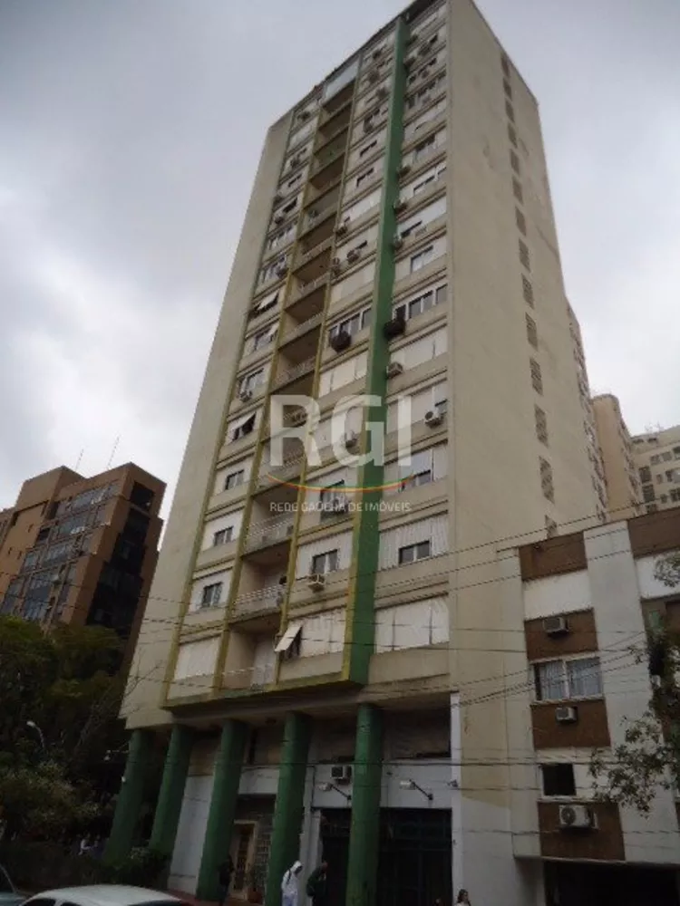 Apartamento à venda com 3 quartos, 151m² - Foto 1