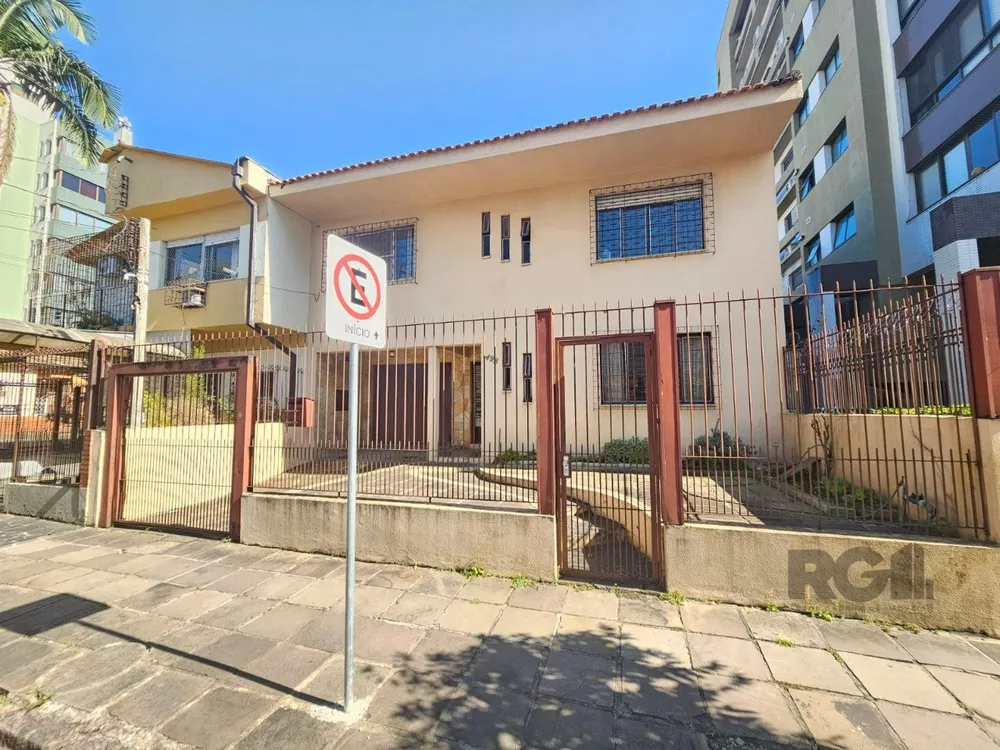 Casa à venda com 3 quartos, 283m² - Foto 1