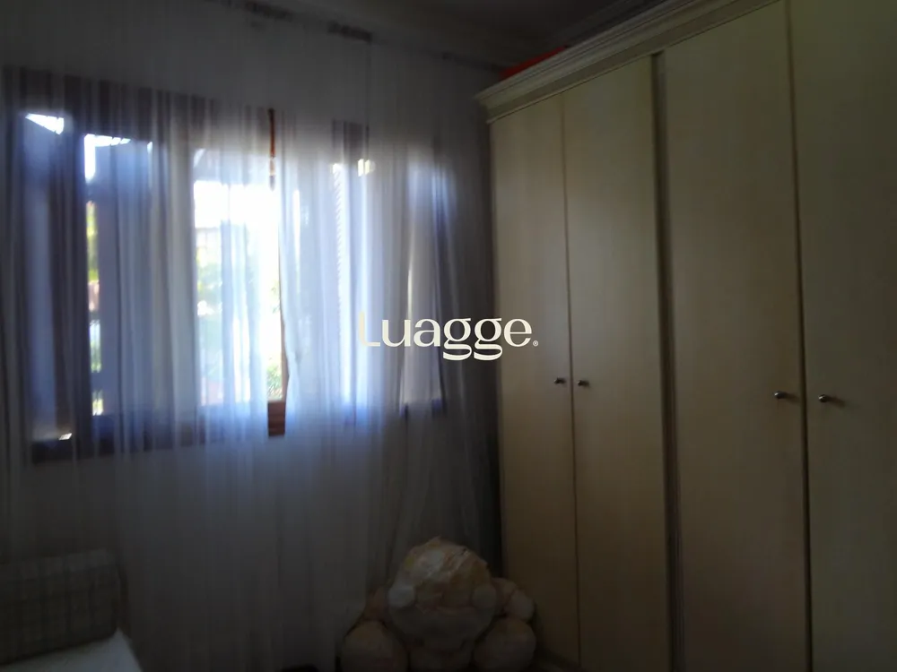 Casa, 3 quartos, 231 m² - Foto 3